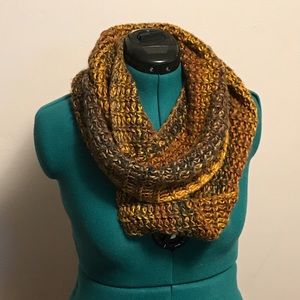 Chunky Knit Fall Weather Infinity Scarf
